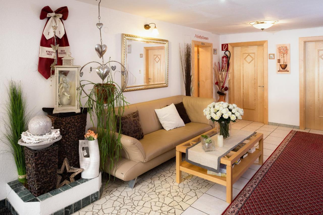 סרפהאוס Haus Central מראה חיצוני תמונה